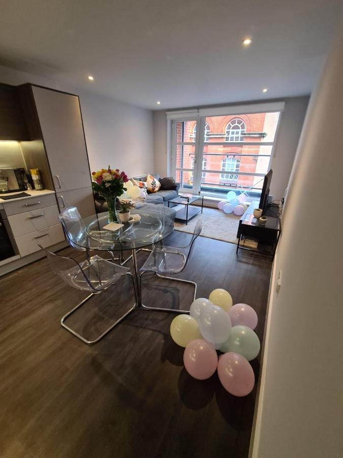 Rent Luxuri - Luxury 2 Bed Apartment Leicester Exterior foto